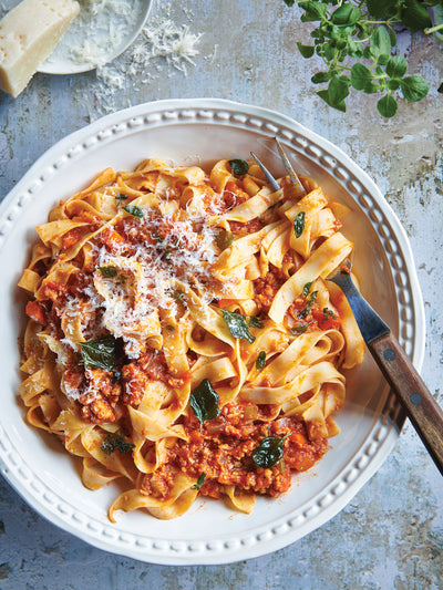 Tagliatelle with vegetarian Bolognese sauce and TVP